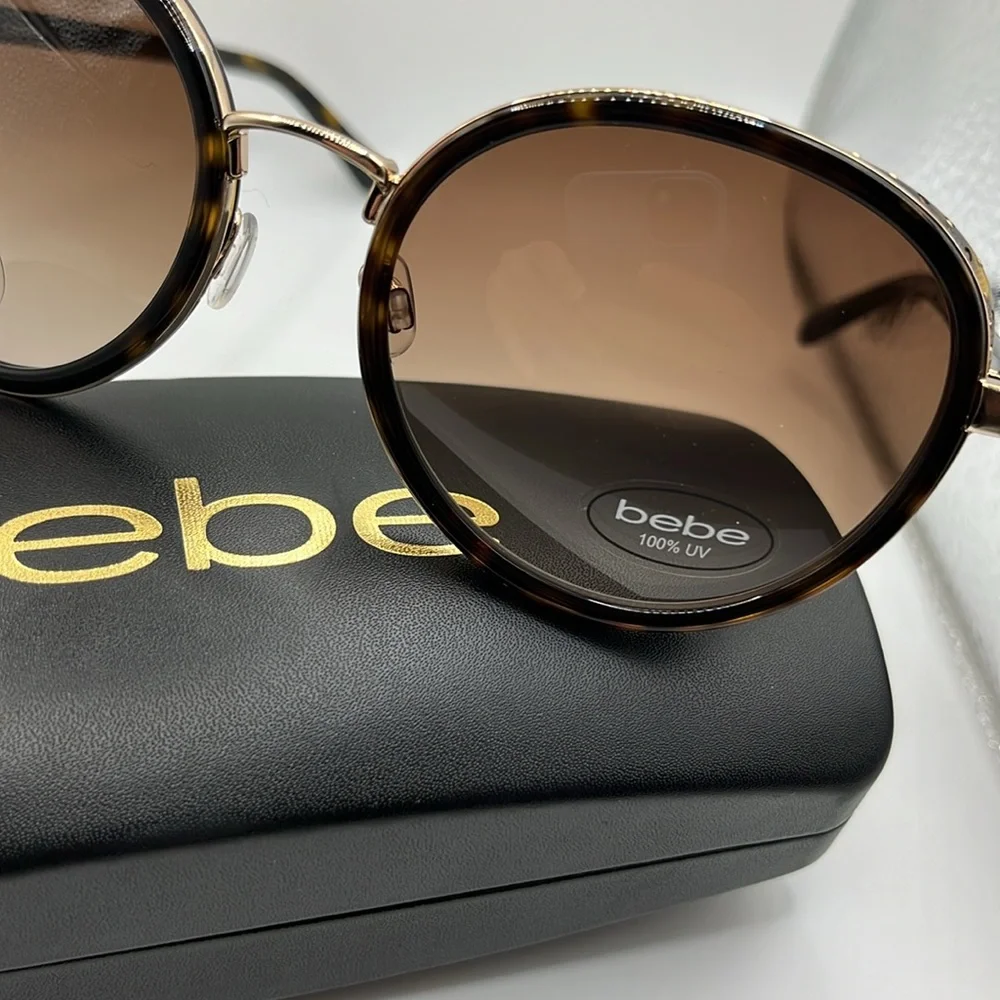 BEBE TORTOISE OVERSIZE ROUND SUNGLASSES WITH SWAROVSKI CRYSTALS NEW WITH TAGS